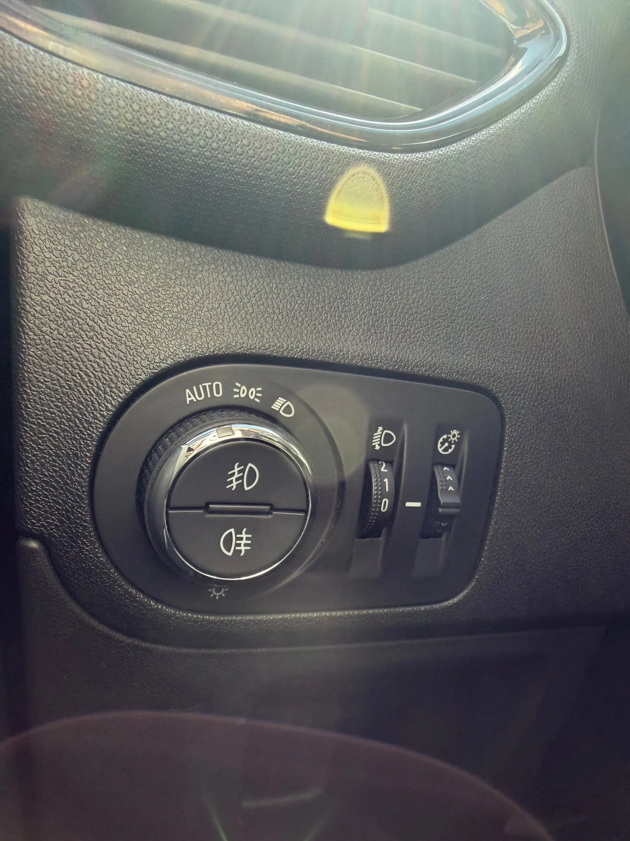 Opel Crossland X 1.2i Turbo Edition + CAMÉRA + NAVI + CLIM — photo 15