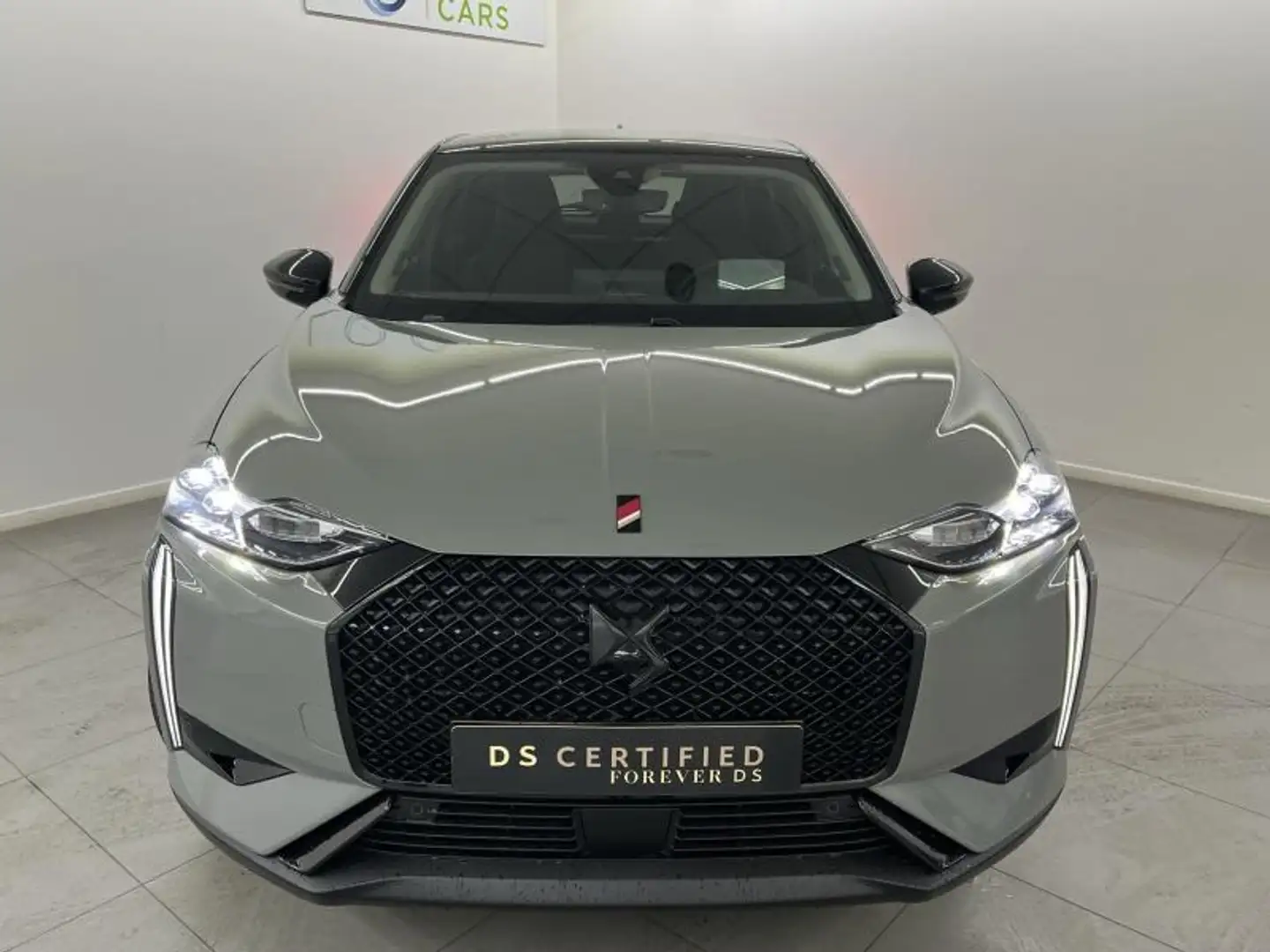 DS Automobiles DS 3 PERFORMANCE LINE + Gris - 2