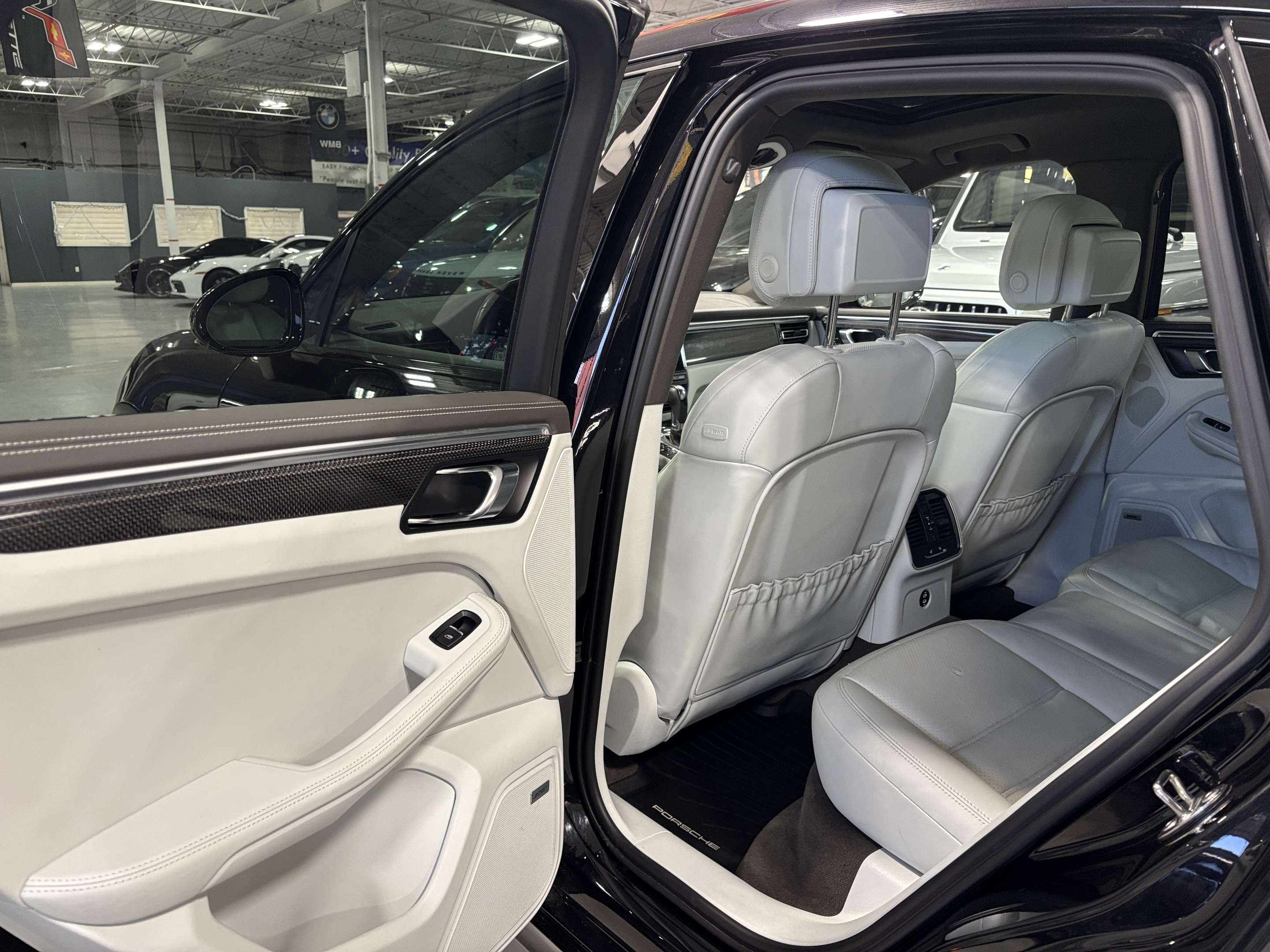 2021 Porsche Macan GTS AWD|NAV|BOSE|CARBON|CREAMLEATHER|360CAM|PANO|+ thumb 8