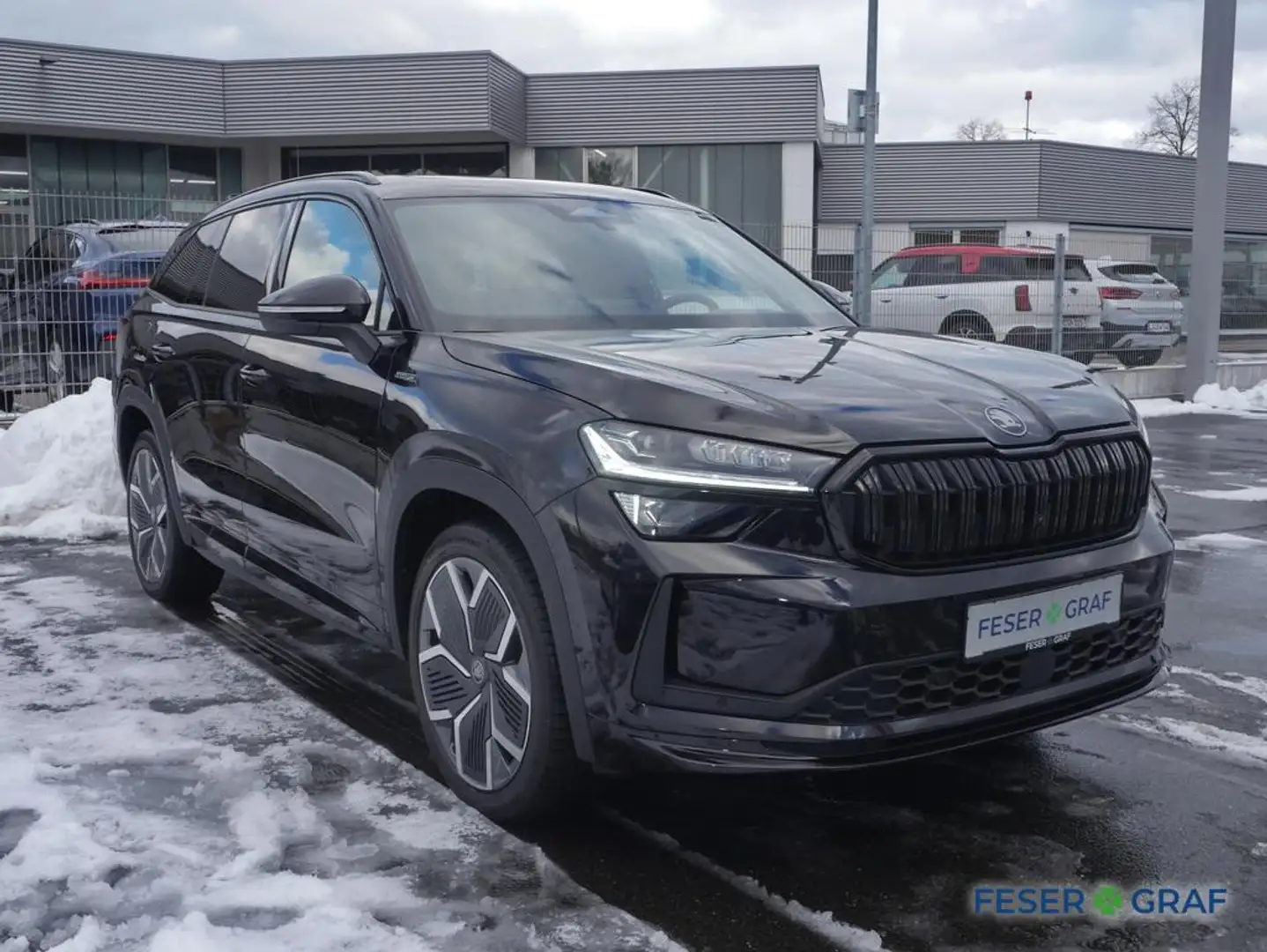 Skoda Kodiaq Sportline TDI 4x4 DSG NAVI/PANO/AHK Schwarz - 2