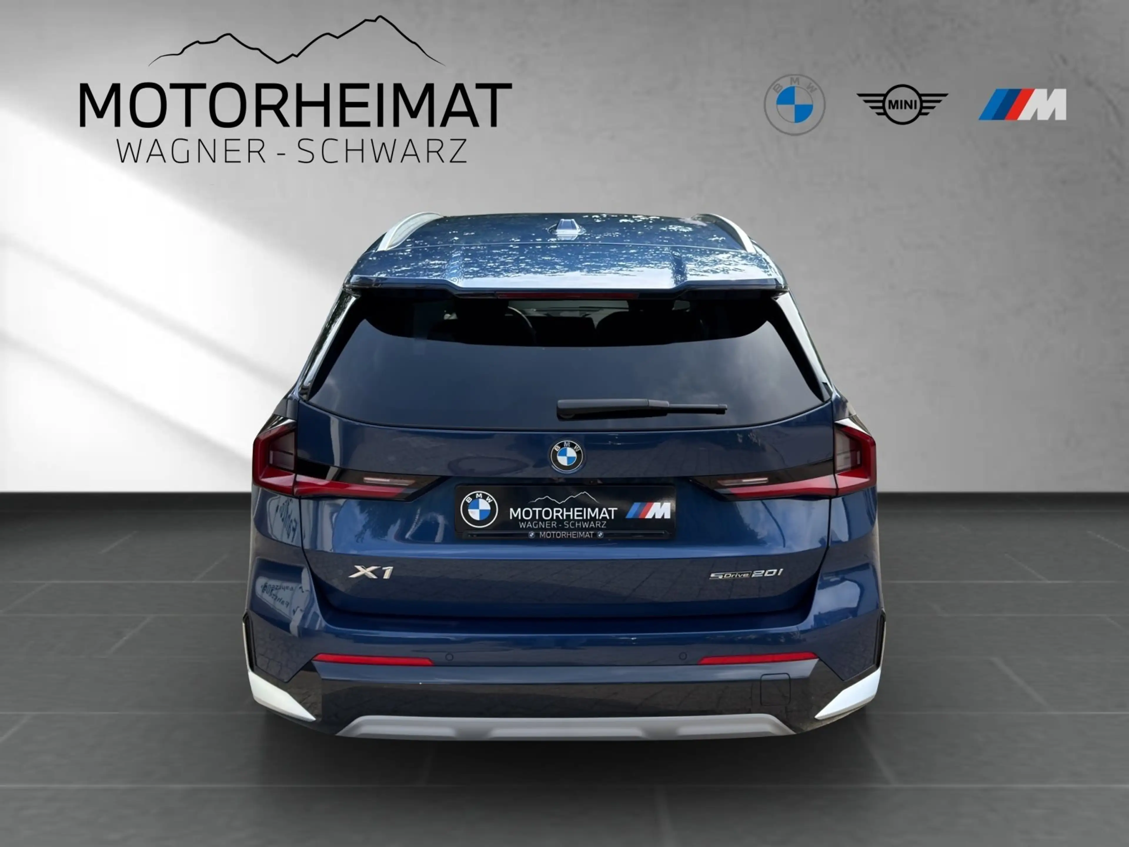 BMW X1 sDrive20i  xLine 19" AHK 360°ACC HUD 1,59% — photo 7