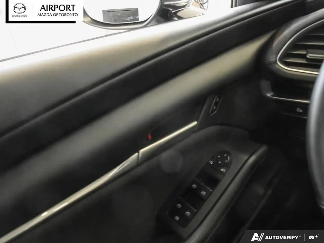 Mazda 3 снимка Mazda 3