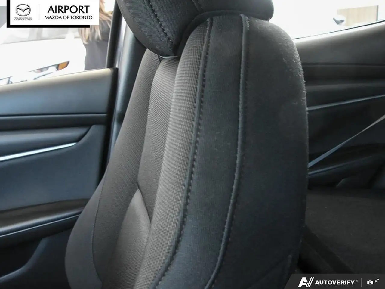 Mazda 3 снимка Mazda 3