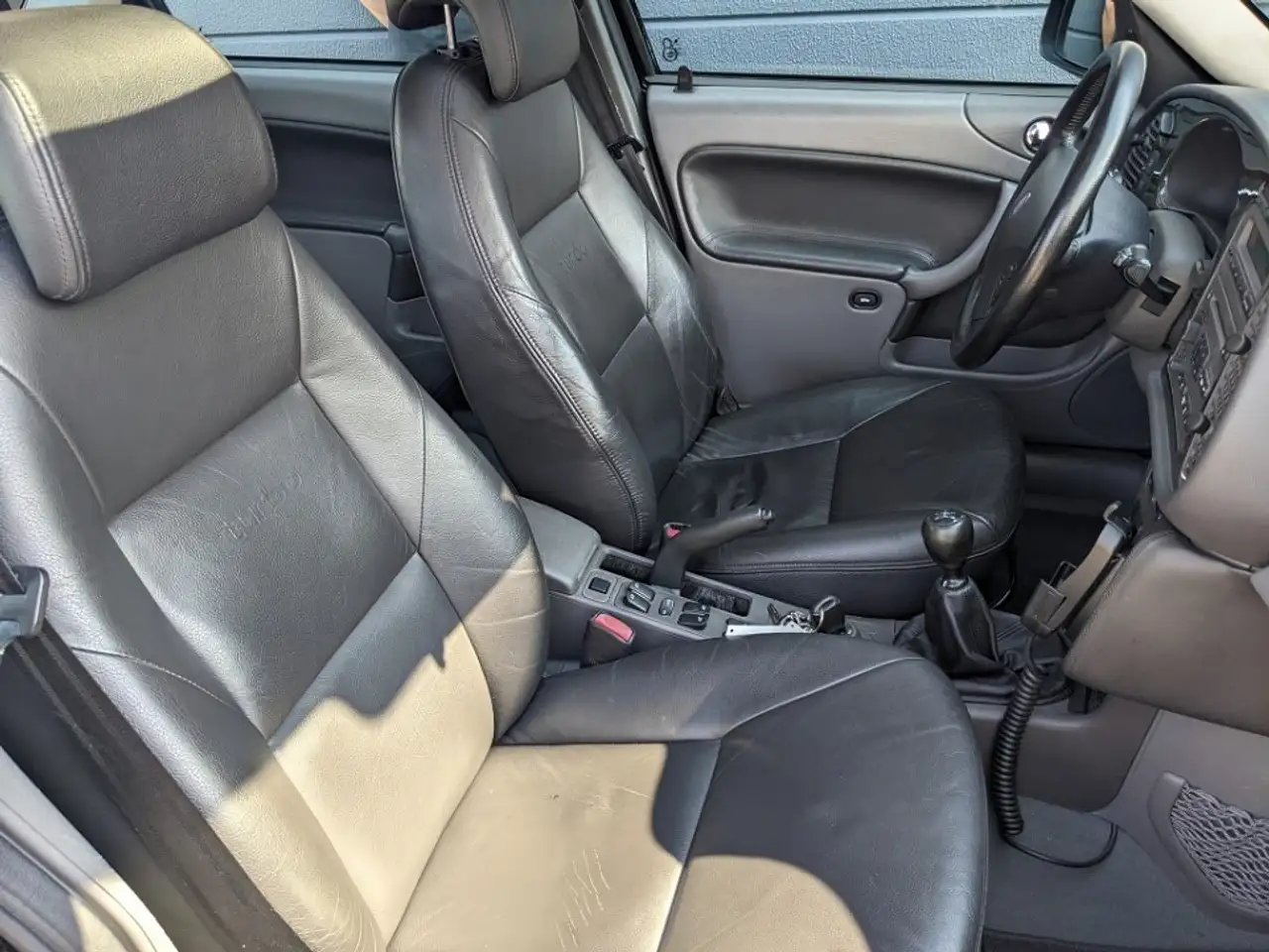 SAAB 9-3 ANNIVERSARY - 2.0T 150 ch - SIÈGES CUIR CHAUFFANTS - TOIT OUVRANT