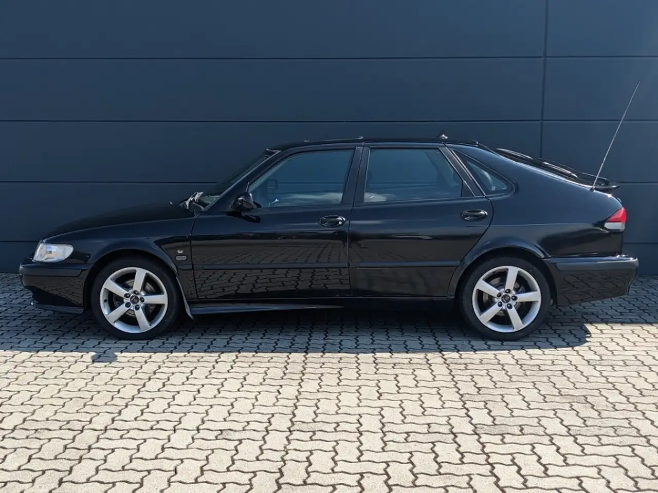 SAAB 9-3 ANNIVERSARY - 2.0T 150 ch - SIÈGES CUIR CHAUFFANTS - TOIT OUVRANT