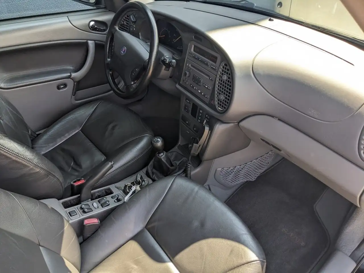 SAAB 9-3 ANNIVERSARY - 2.0T 150 ch - SIÈGES CUIR CHAUFFANTS - TOIT OUVRANT