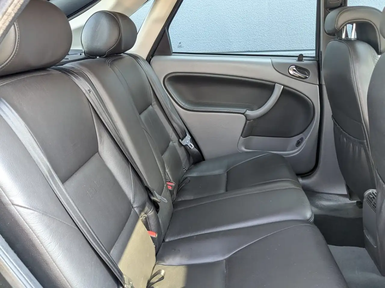 SAAB 9-3 ANNIVERSARY - 2.0T 150 ch - SIÈGES CUIR CHAUFFANTS - TOIT OUVRANT