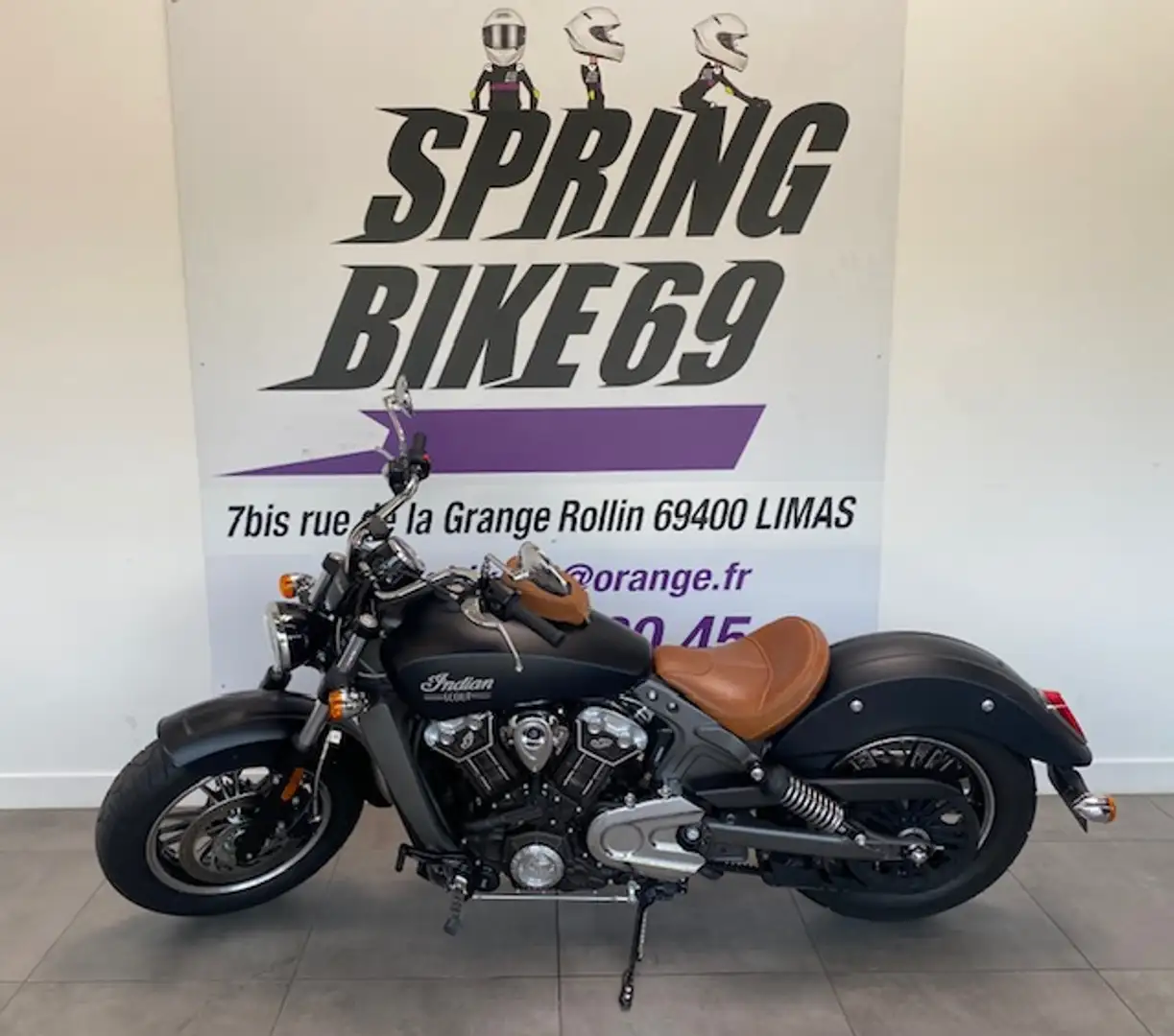 Indian Scout Noir - 1