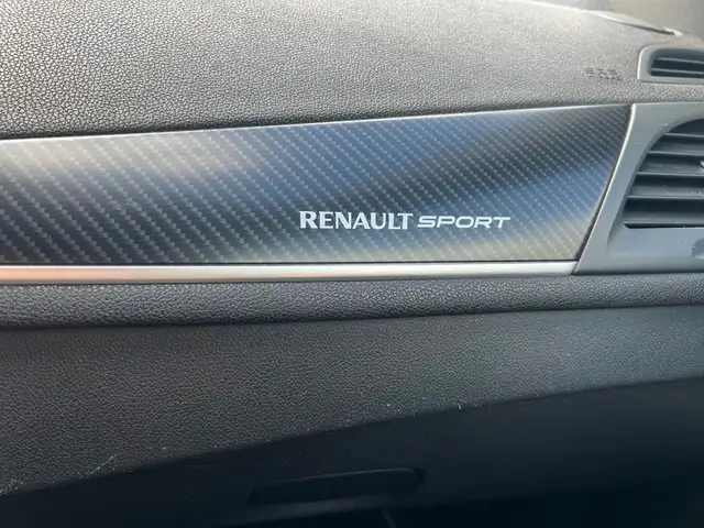 Renault Megane view 14