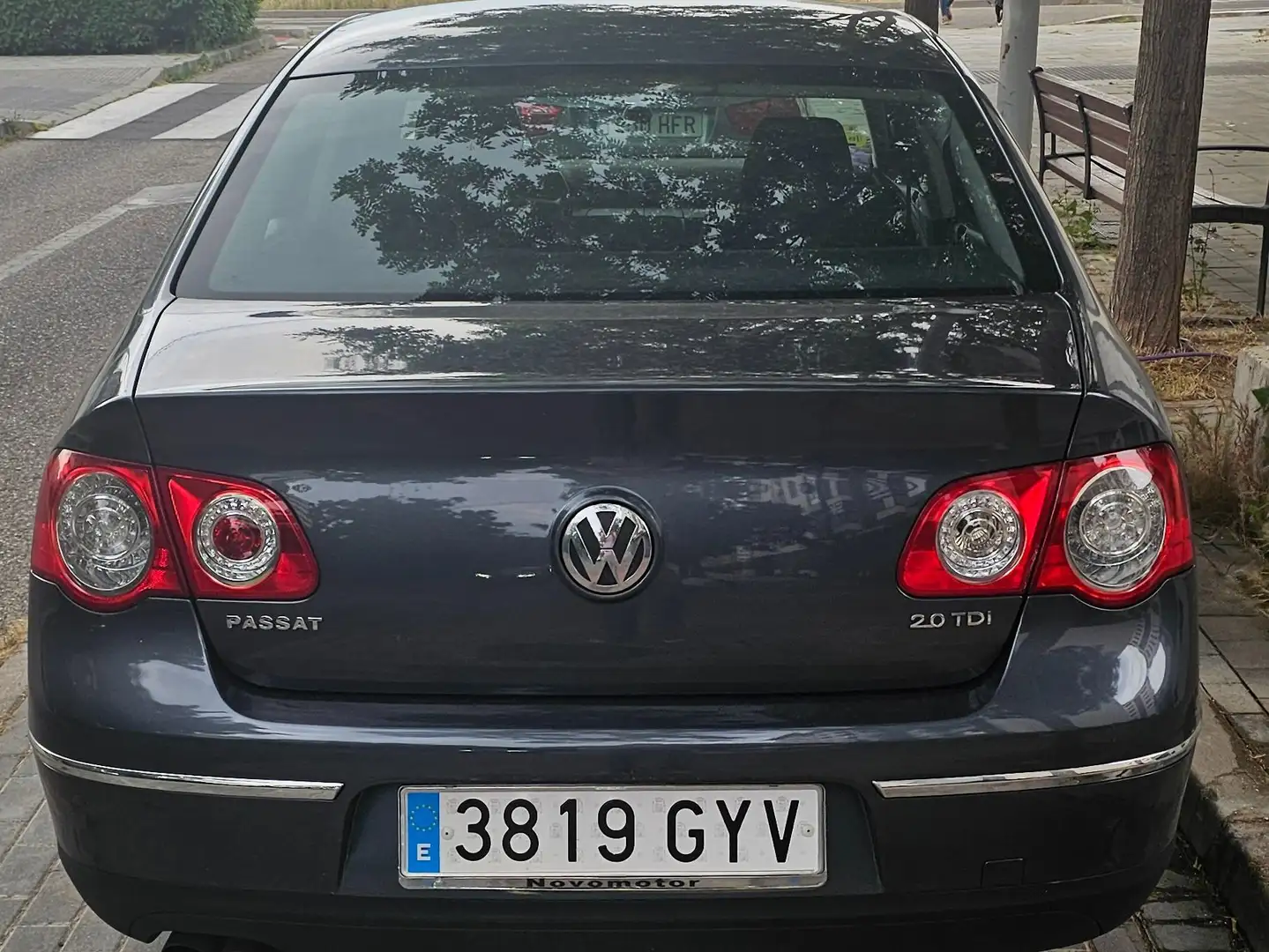Volkswagen Passat Passat 2.0TDI CR Advance Plus Advance Plus Gris - 2