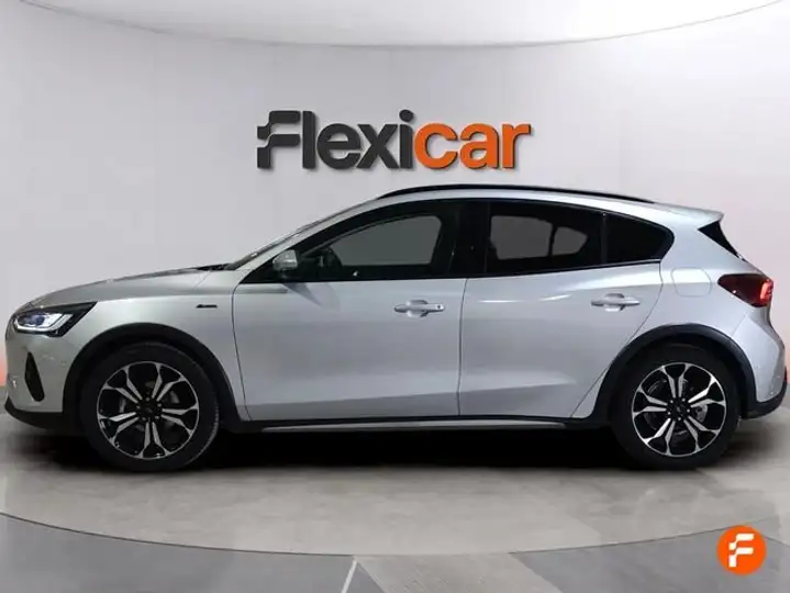 Ford Focus 2022, foto 3
