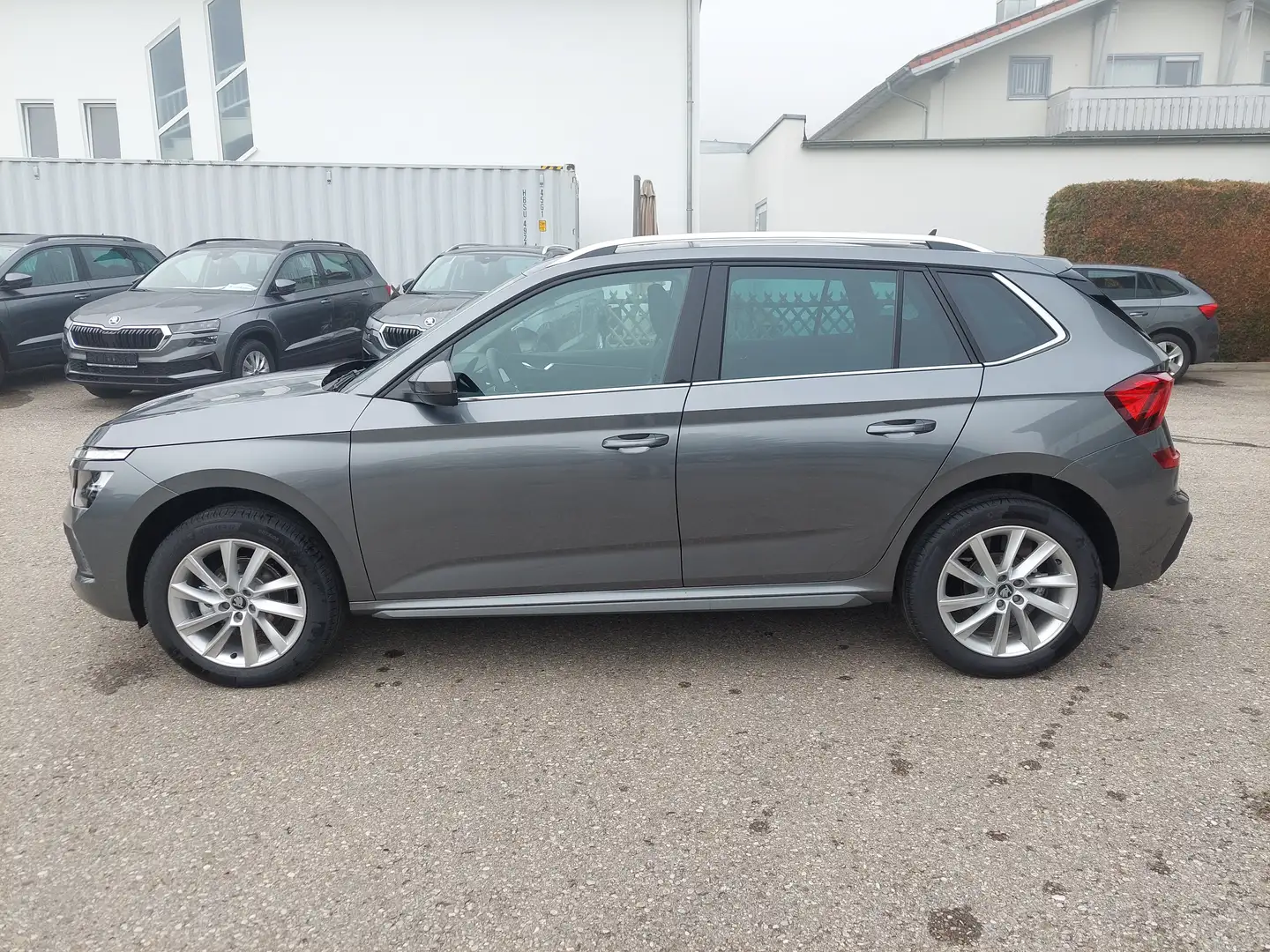 Skoda Kamiq Kamiq 1.5 TSI DSG 130Jahre AHK Kamera 5J.Garantie Gris - 1