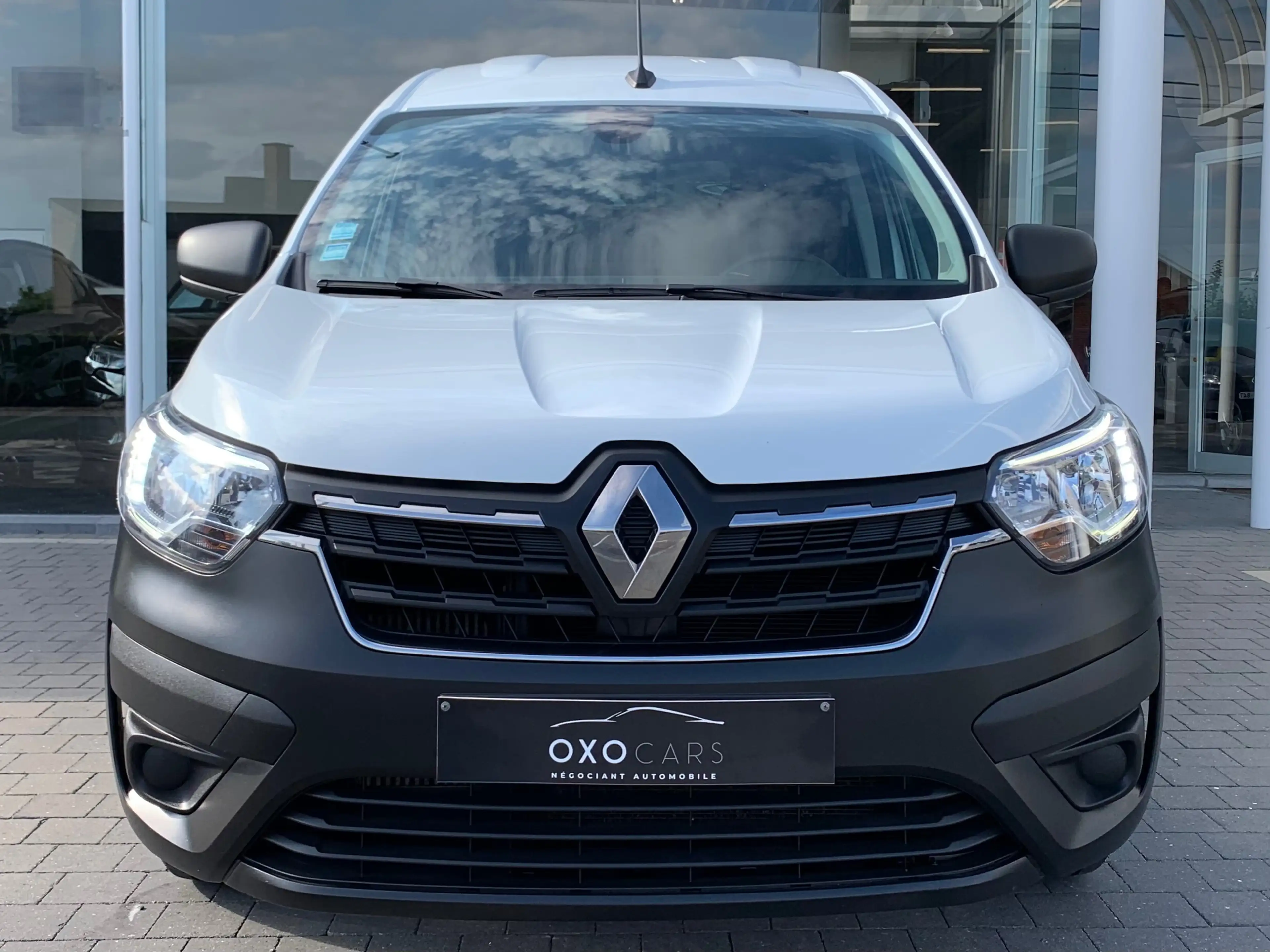 Renault Express 1.3 TCe / Utilitaire / AIRCO / 11.148 HTVA — photo 2