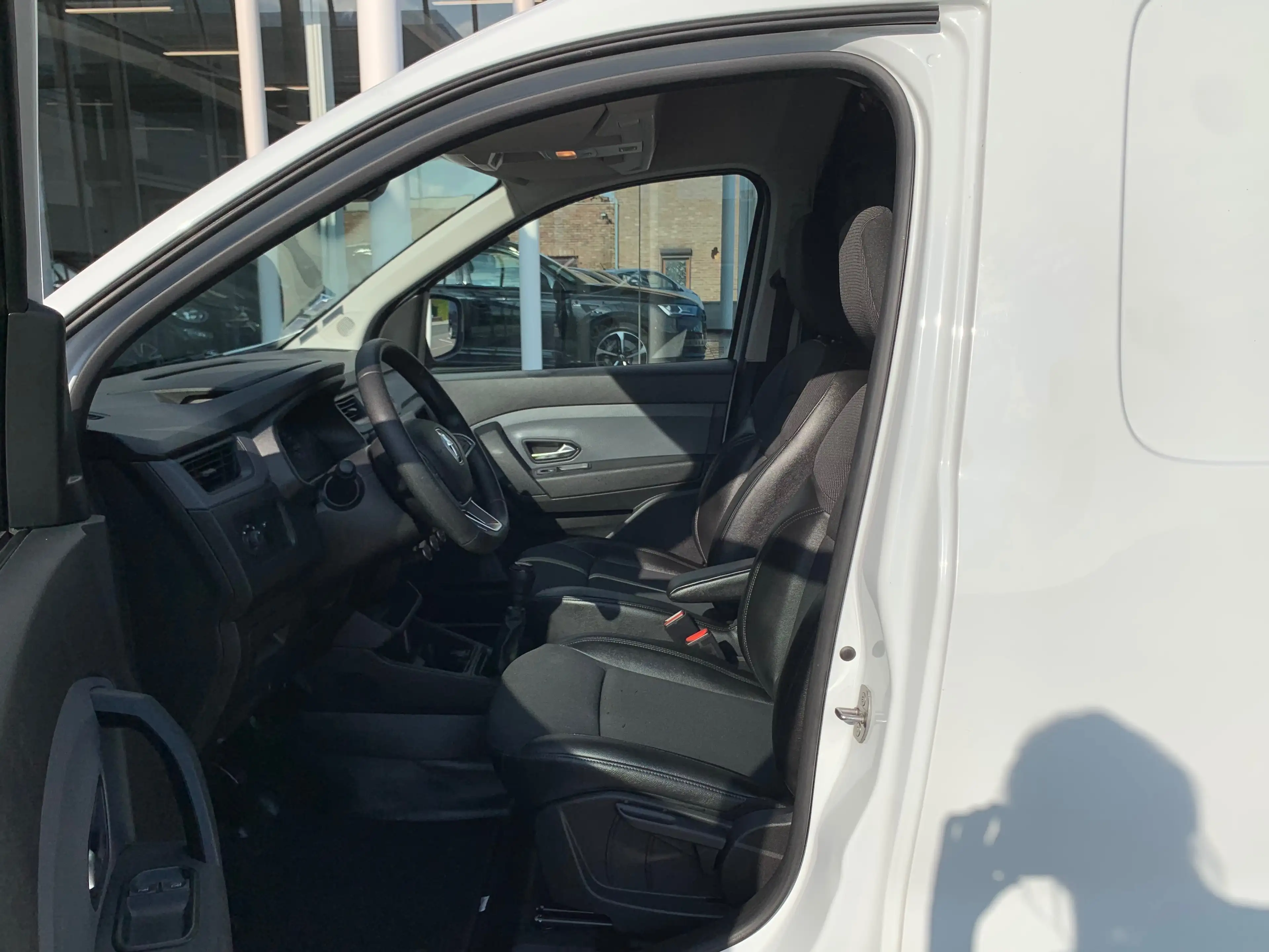 Renault Express 1.3 TCe / Utilitaire / AIRCO / 11.148 HTVA — photo 12