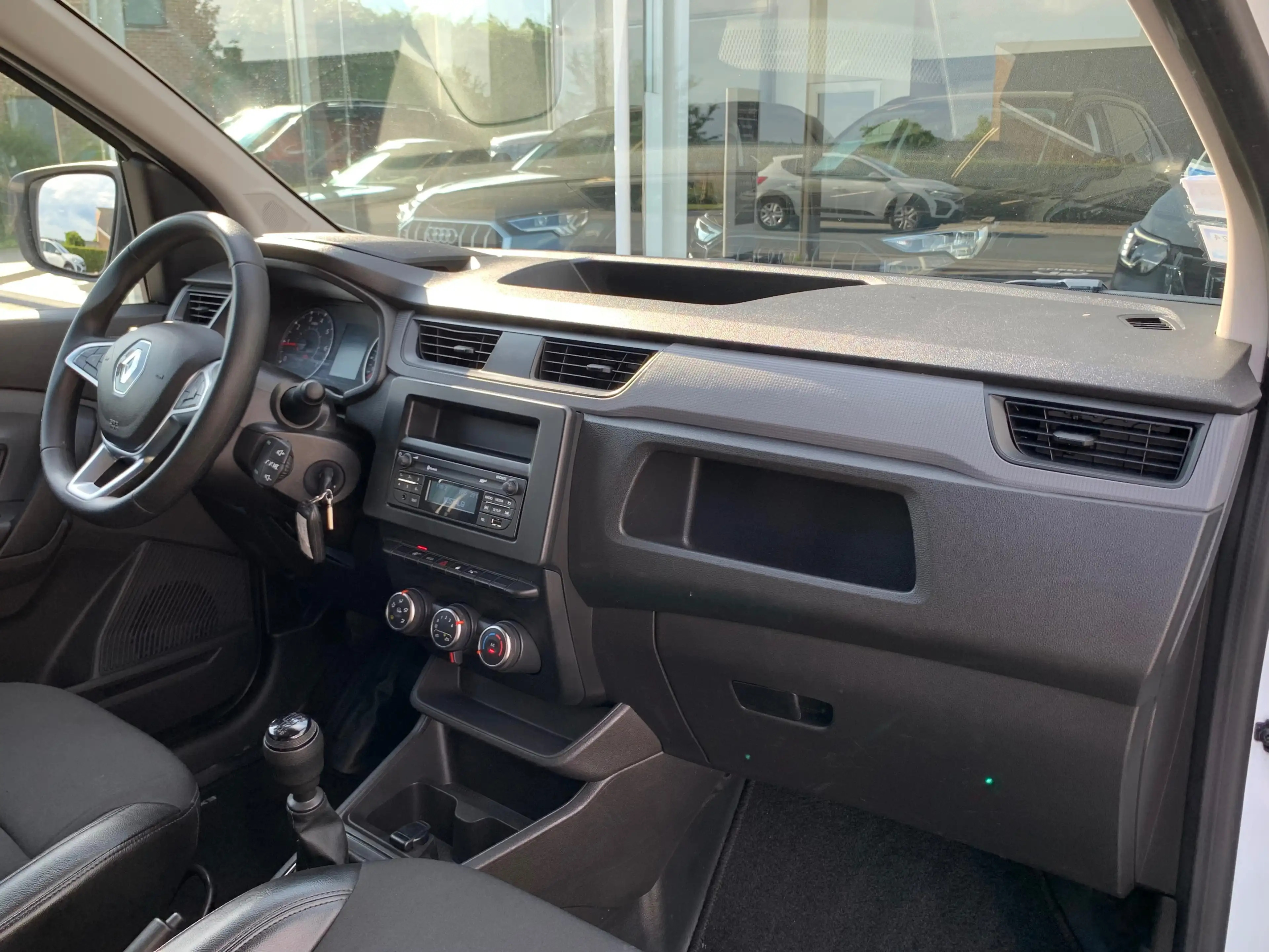 Renault Express 1.3 TCe / Utilitaire / AIRCO / 11.148 HTVA — photo 14