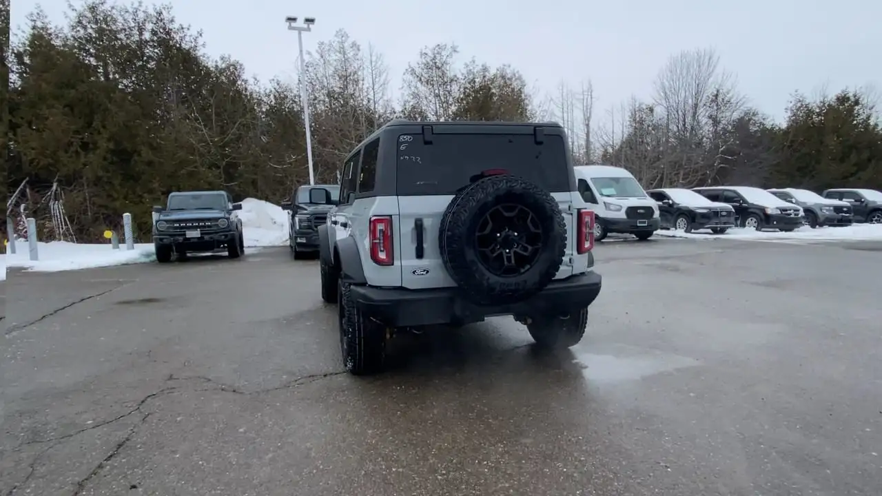 Ford Bronco снимка Ford Bronco