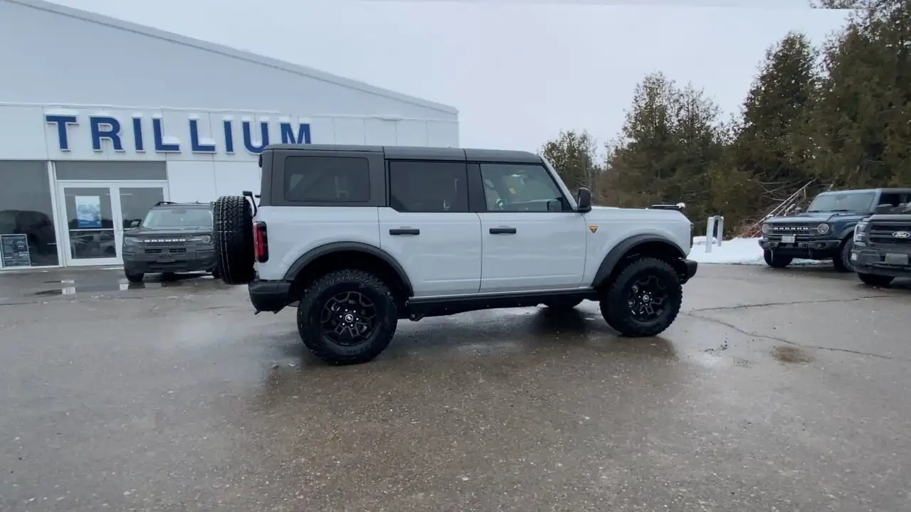 Ford Bronco снимка Ford Bronco