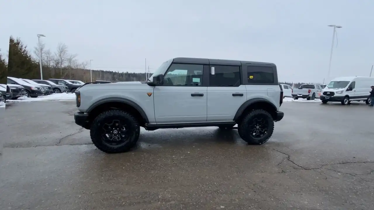 Ford Bronco снимка Ford Bronco
