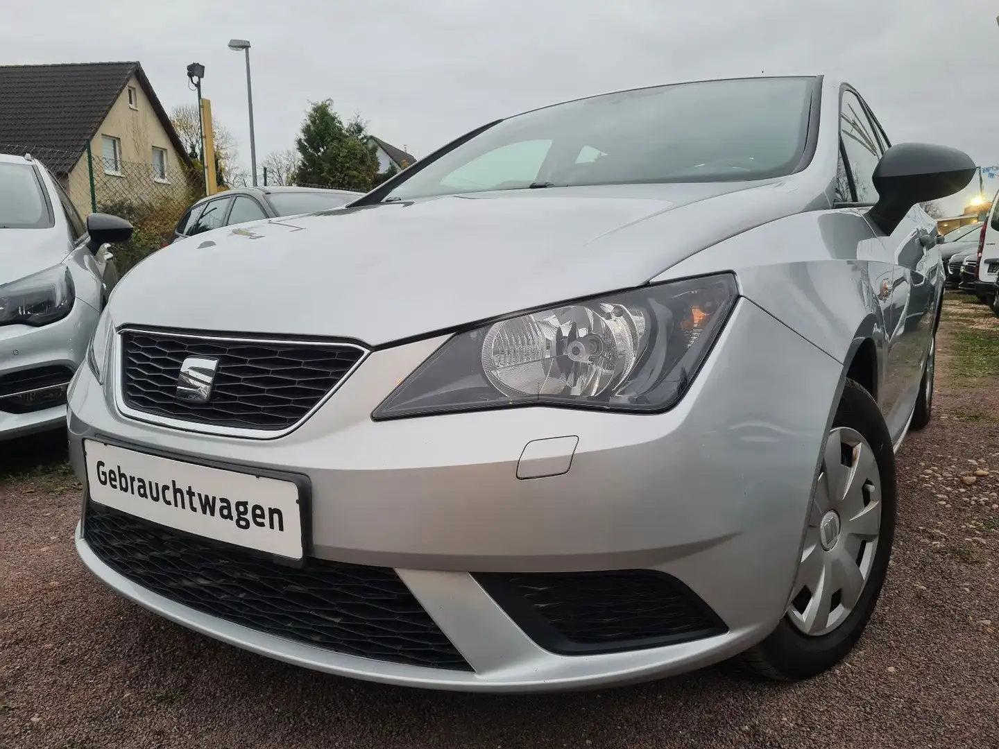 SEAT Ibiza Lim. Reference KLIMA/NAVI/SHZ/BC/EURO5 Argent - 2