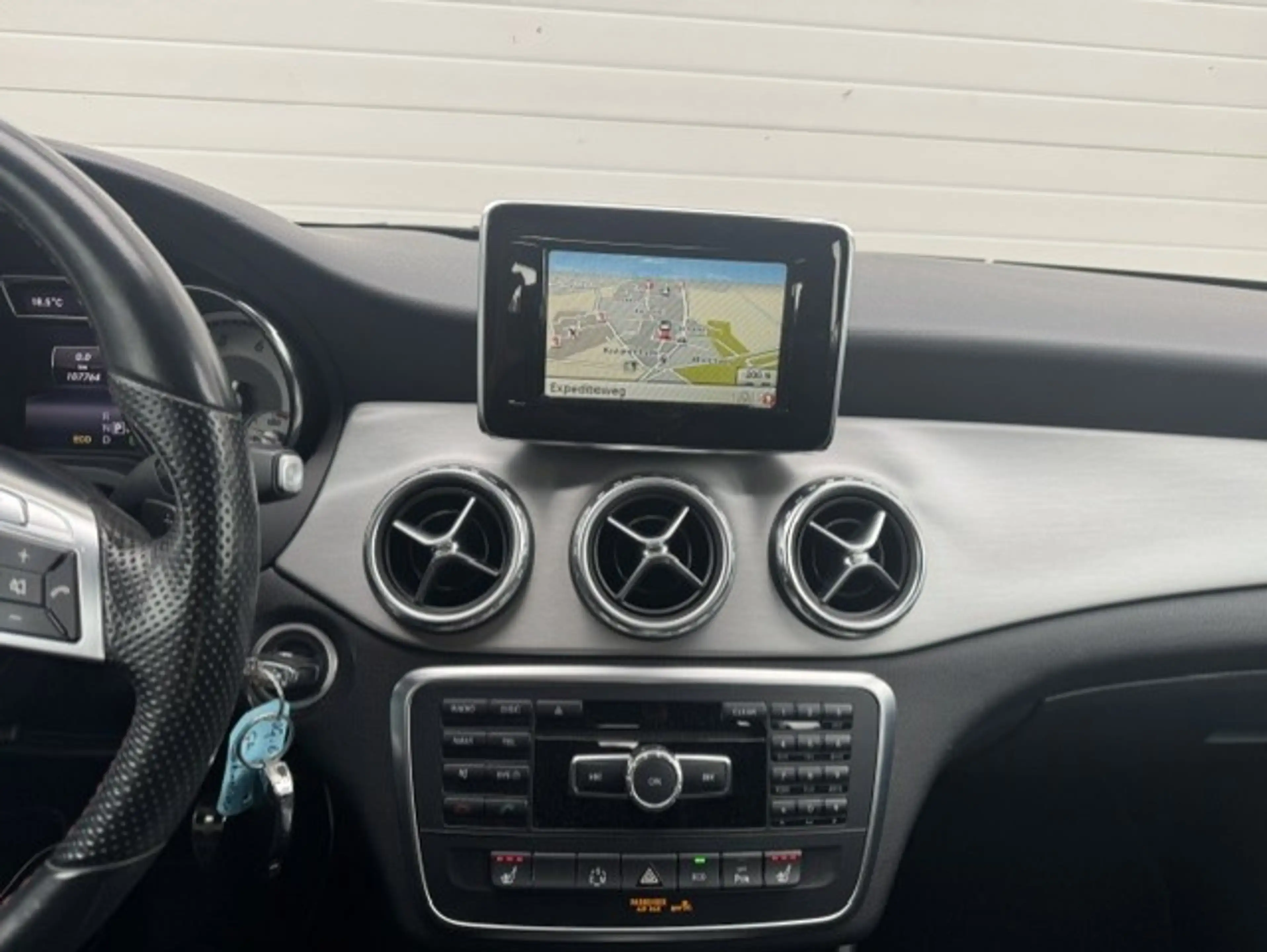 Mercedes-Benz GLA 200 AMG Edition 1 - Perfect Onderhouden — photo 13