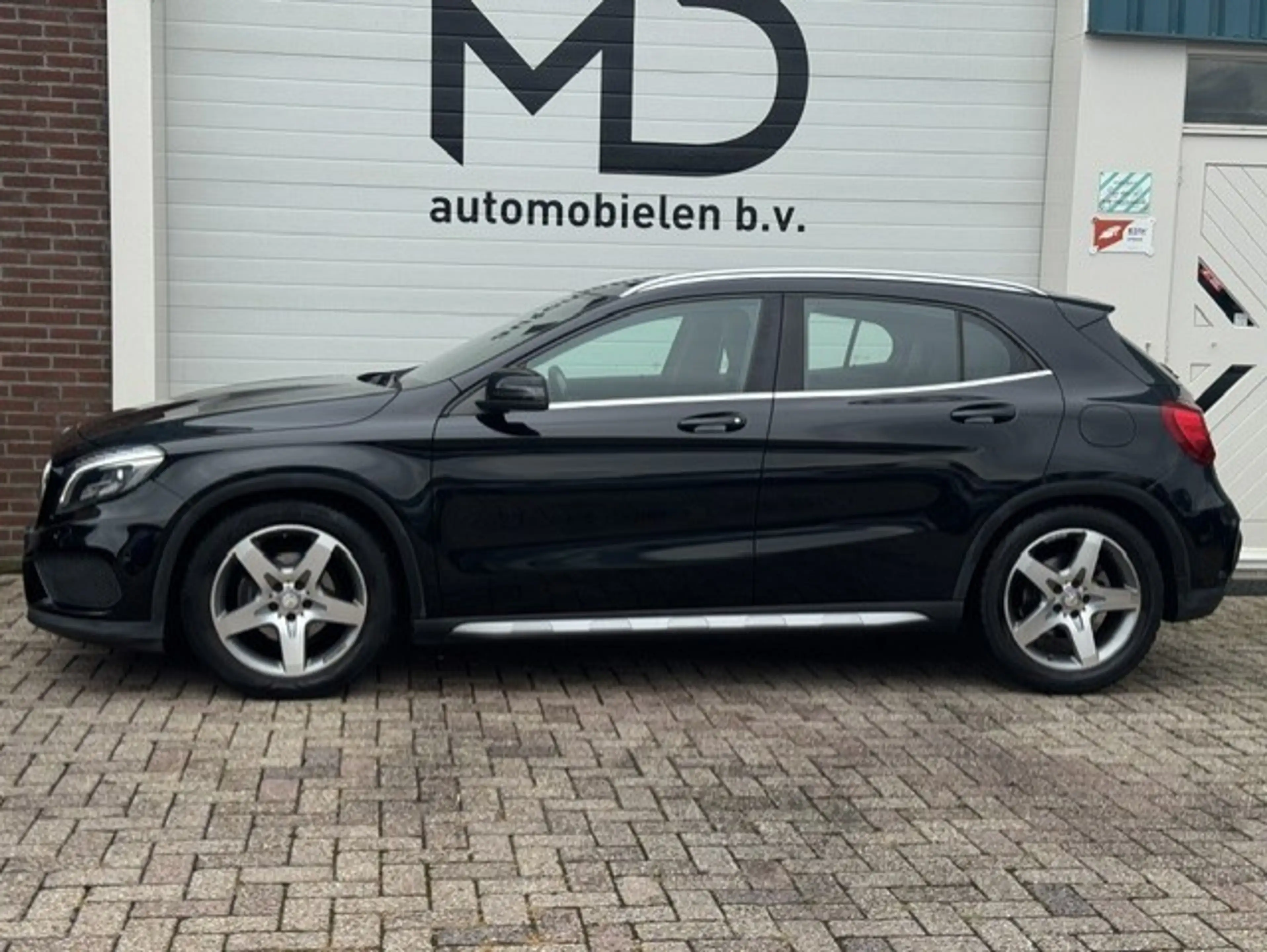 Mercedes-Benz GLA 200 AMG Edition 1 - Perfect Onderhouden — photo 3