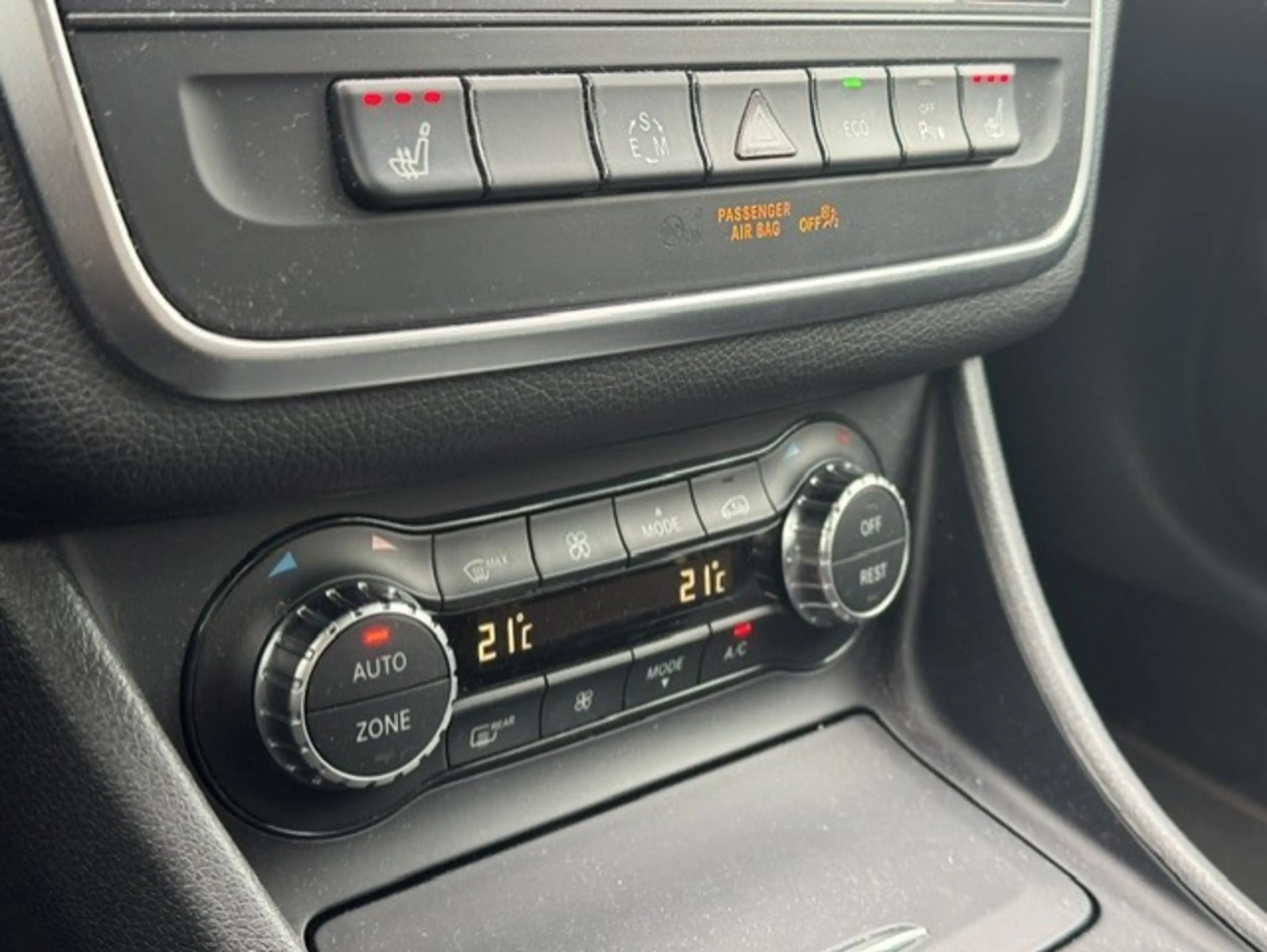 Mercedes-Benz GLA 200 AMG Edition 1 - Perfect Onderhouden — photo 12