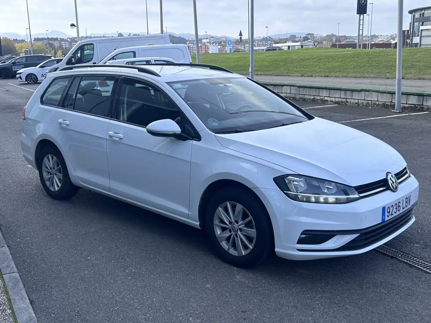 Volkswagen Golf Variant 1.6TDI Business Edition Blanco - 2