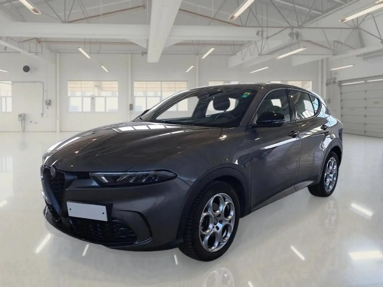 Alfa Romeo Tonale 1.5 130 CV HYBRID TCT7 SPRINT SUV — photo 1 of 11