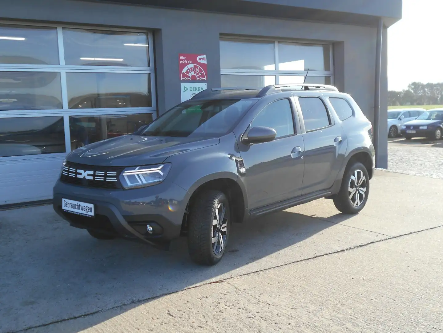 Dacia Duster Journey Allwetterräder Gris - 1