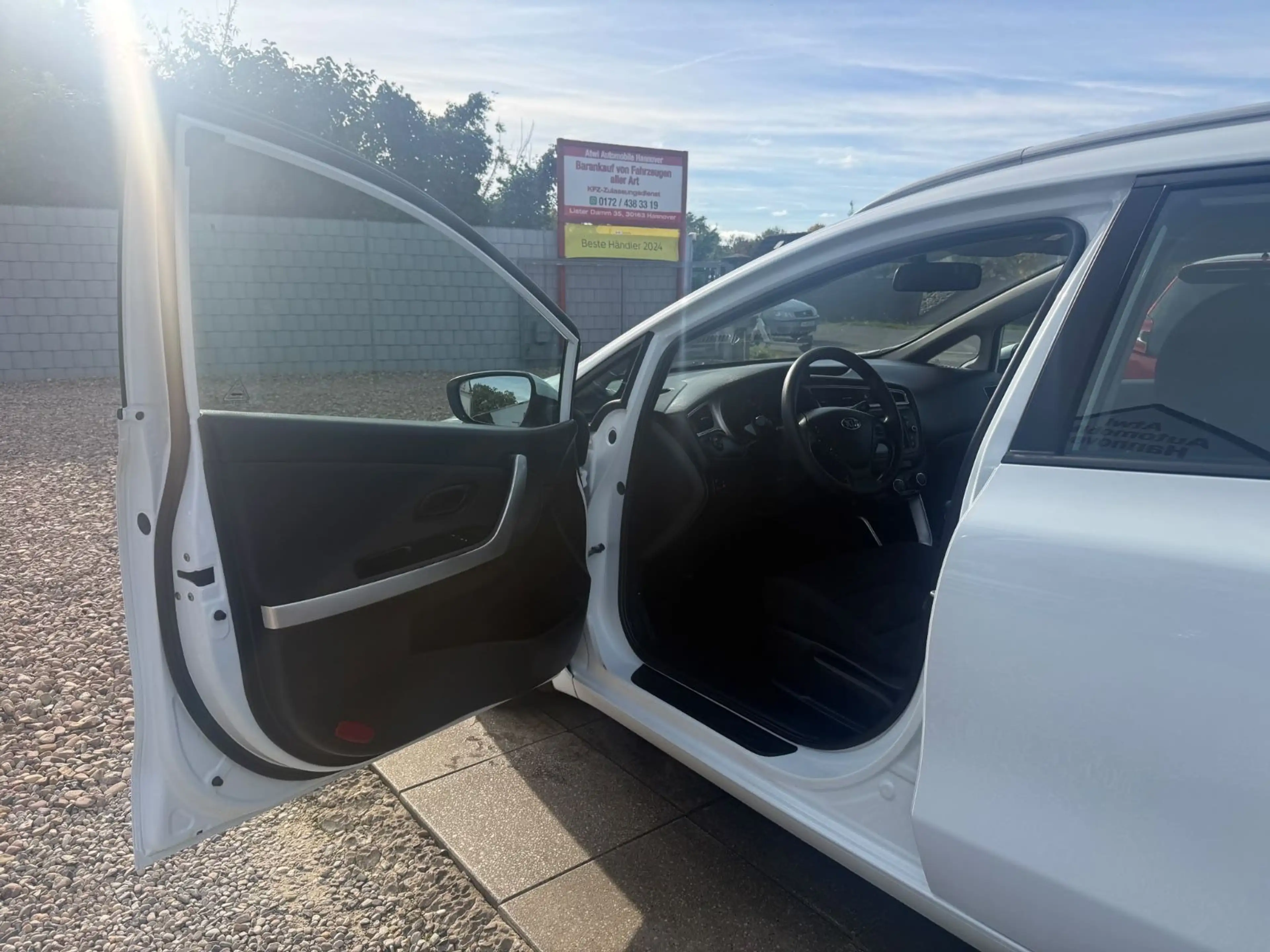 Kia Ceed / cee'd Ceed Sportswagon Dream Team Sport Lenkrad — photo 7