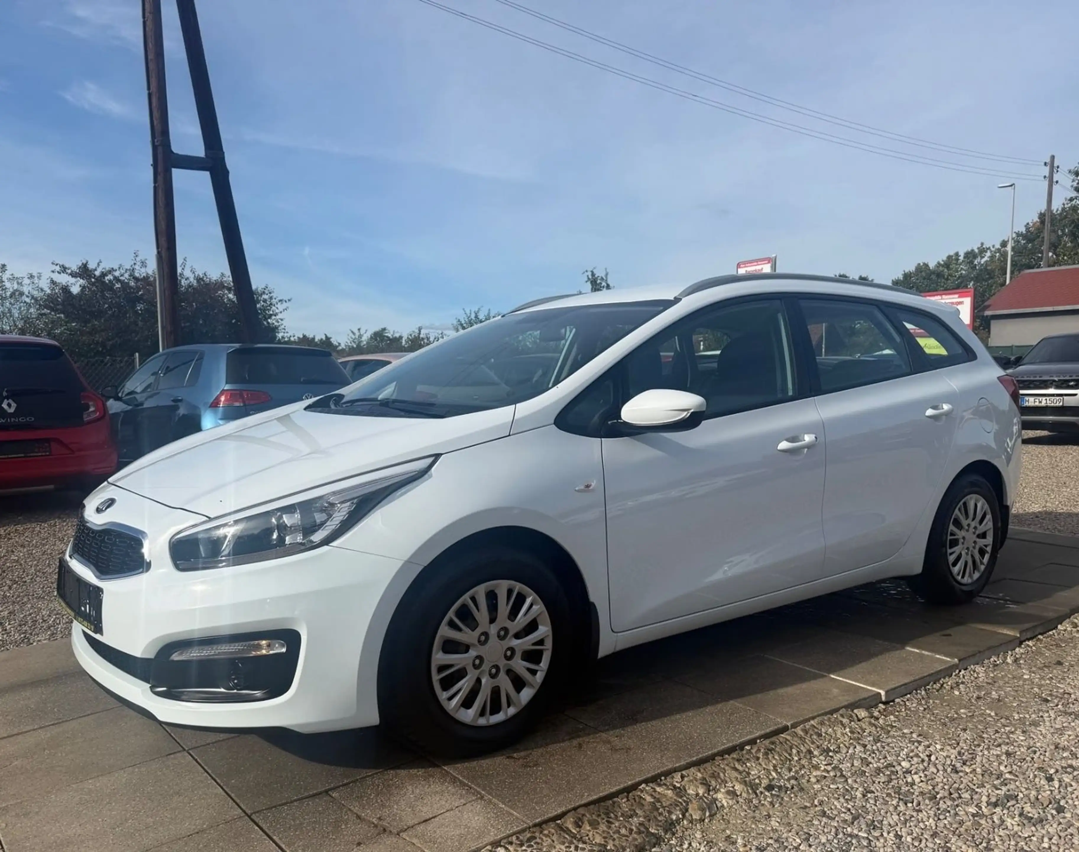 Kia Ceed / cee'd Ceed Sportswagon Dream Team Sport Lenkrad — photo 3