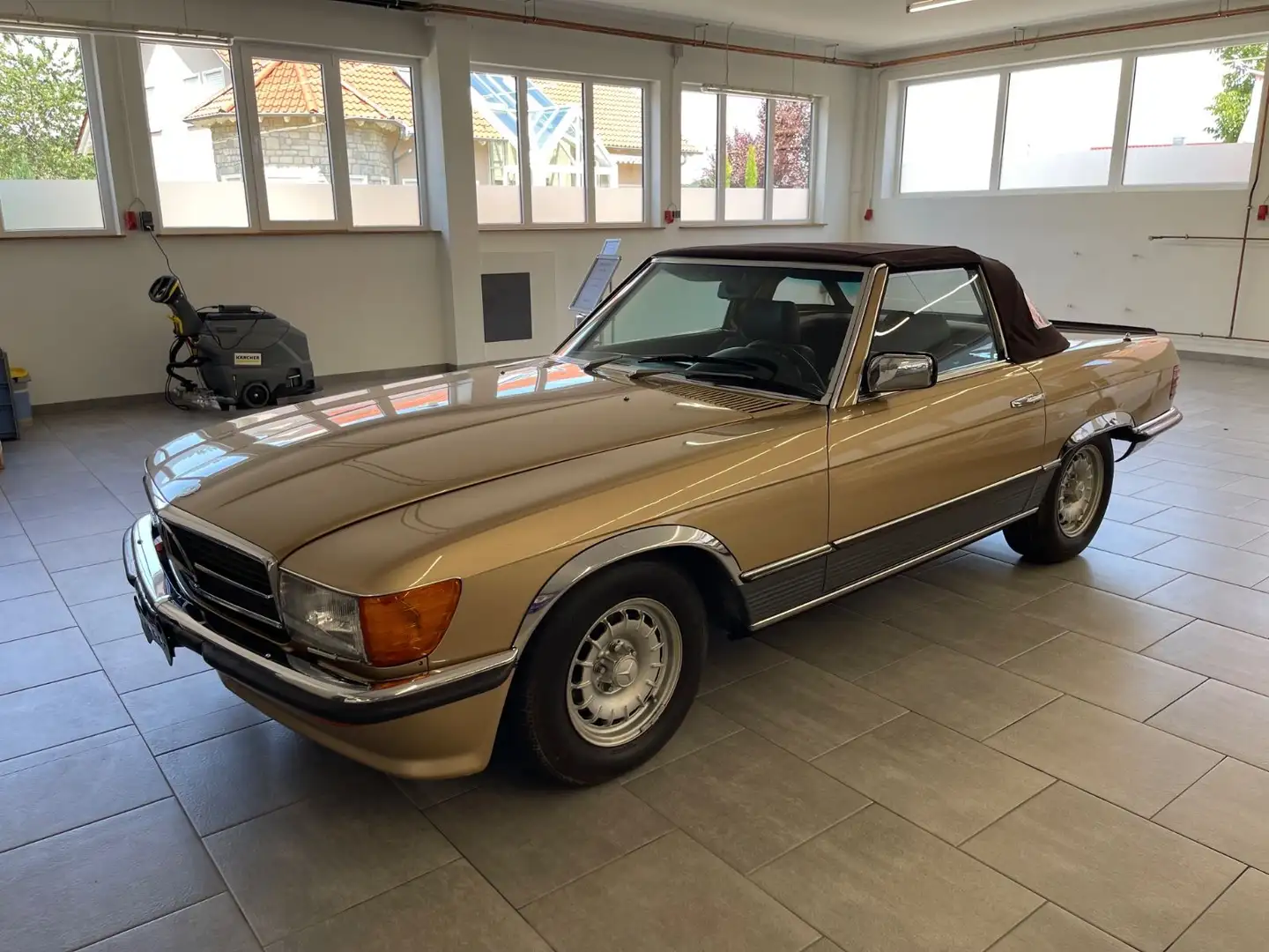 Mercedes-Benz SL 500 Mercedes 500SL Gold - 1