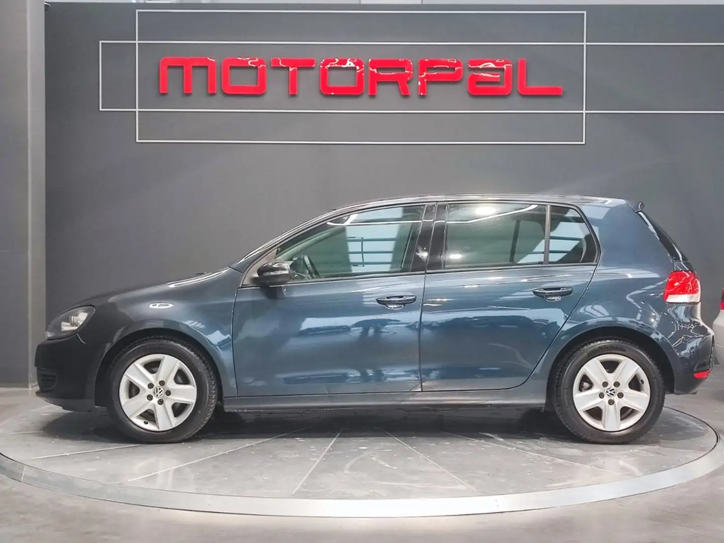 Volkswagen Golf 2.0 TDI 140cv DPF Sport Gris - 2