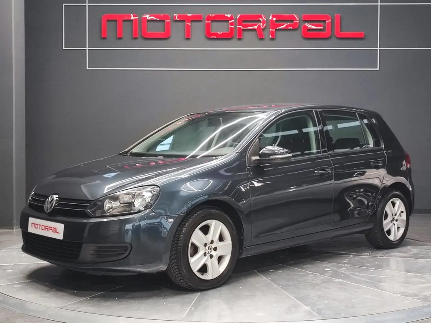 Volkswagen Golf 2.0 TDI 140cv DPF Sport Gris - 1