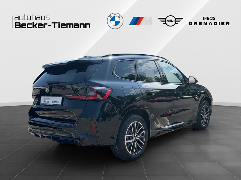 BMW X1 xDrive23d M Sport / AHK / H&K / Pano / Memory / He — photo 6