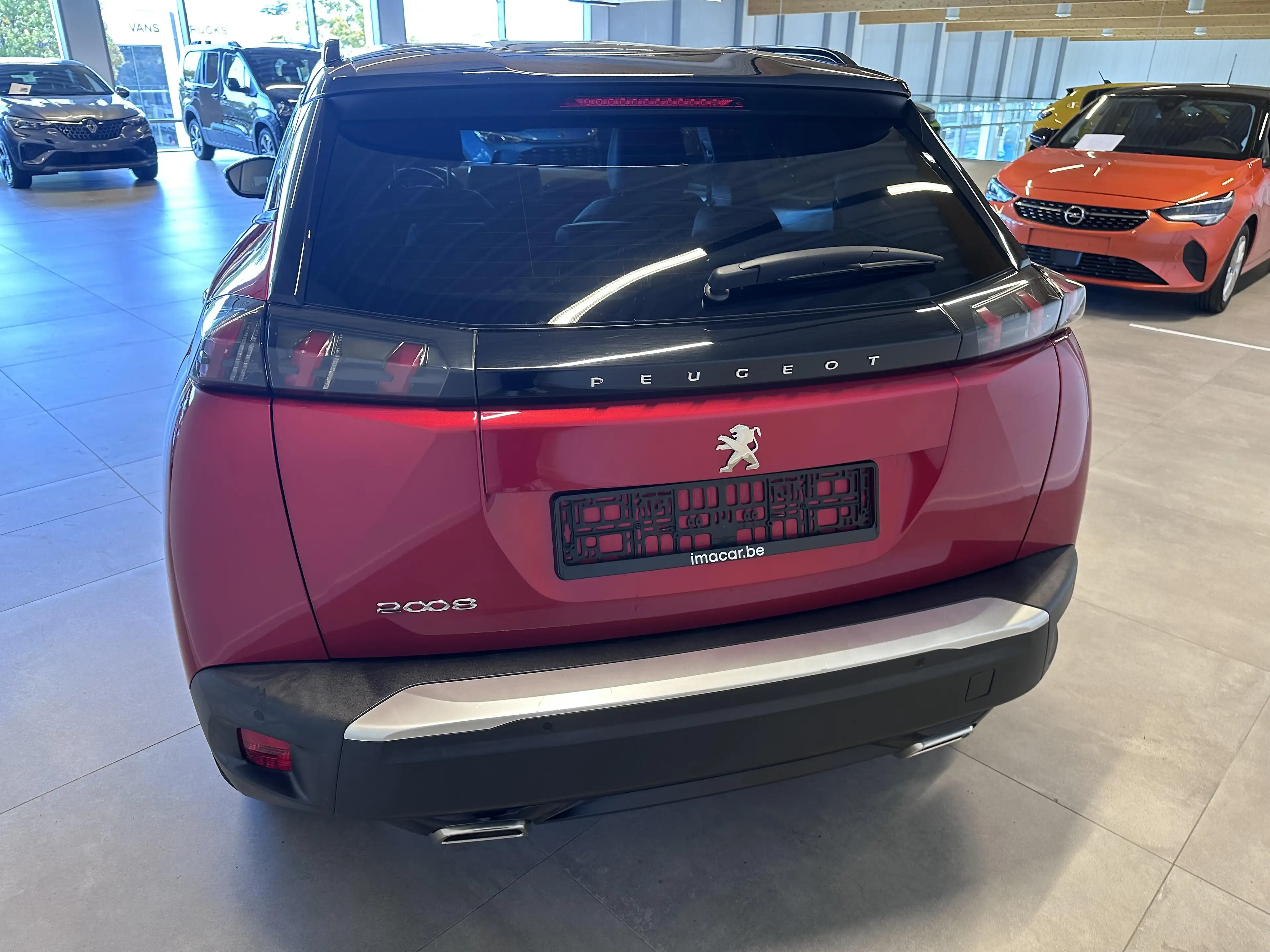 Peugeot 2008 ALLURE 1.2 BENZINE 130 EAT 8 — photo 9