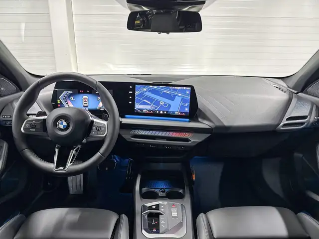 BMW 1 Series view 12