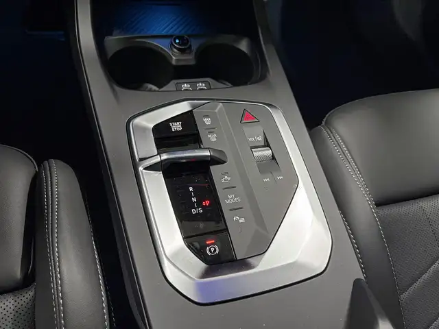 BMW 1 Series view 15