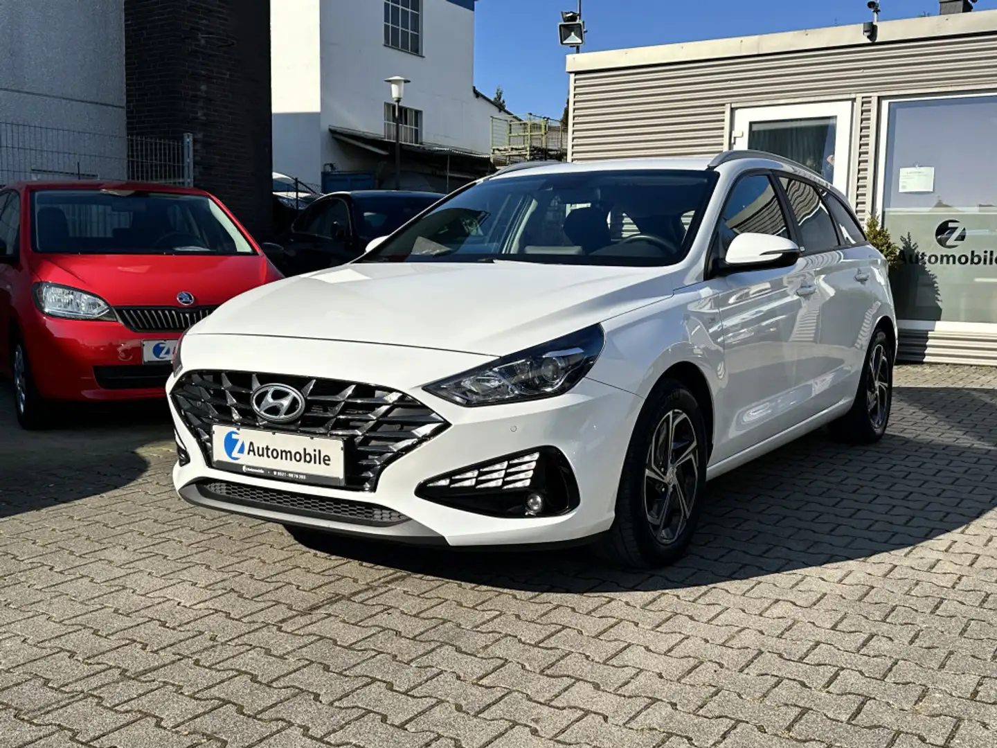 Hyundai i30 1.6 CRDi Autom.Rückfahrkam. AHK - 2