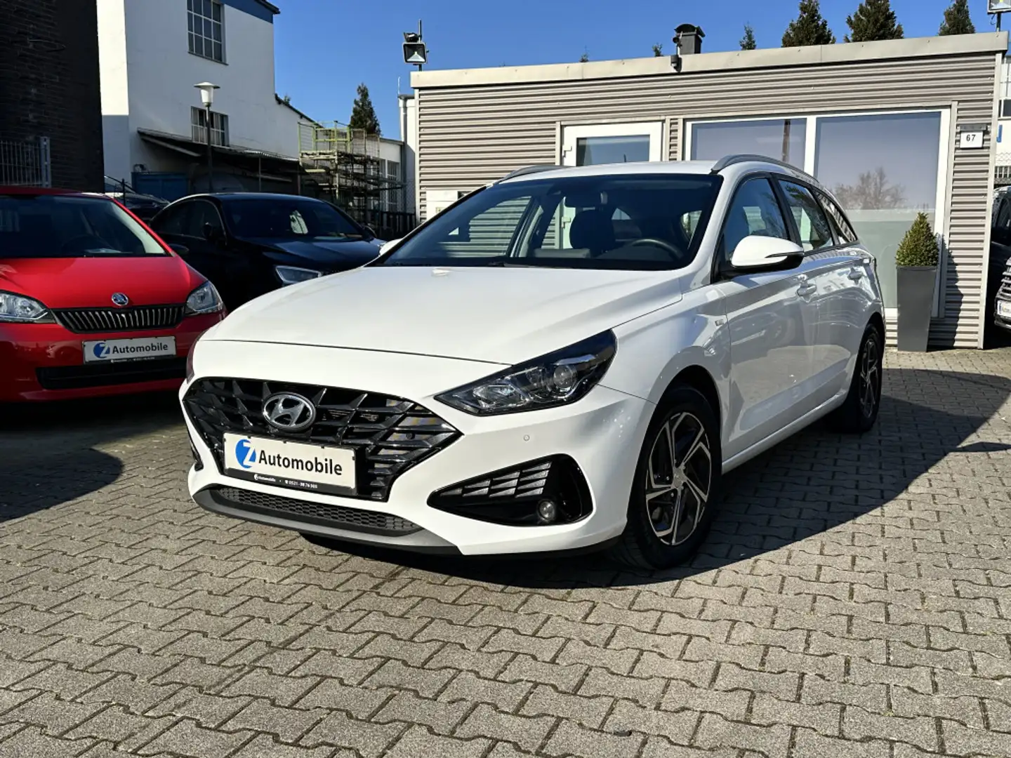 Hyundai i30 1.6 CRDi Autom.Rückfahrkam. AHK - 1