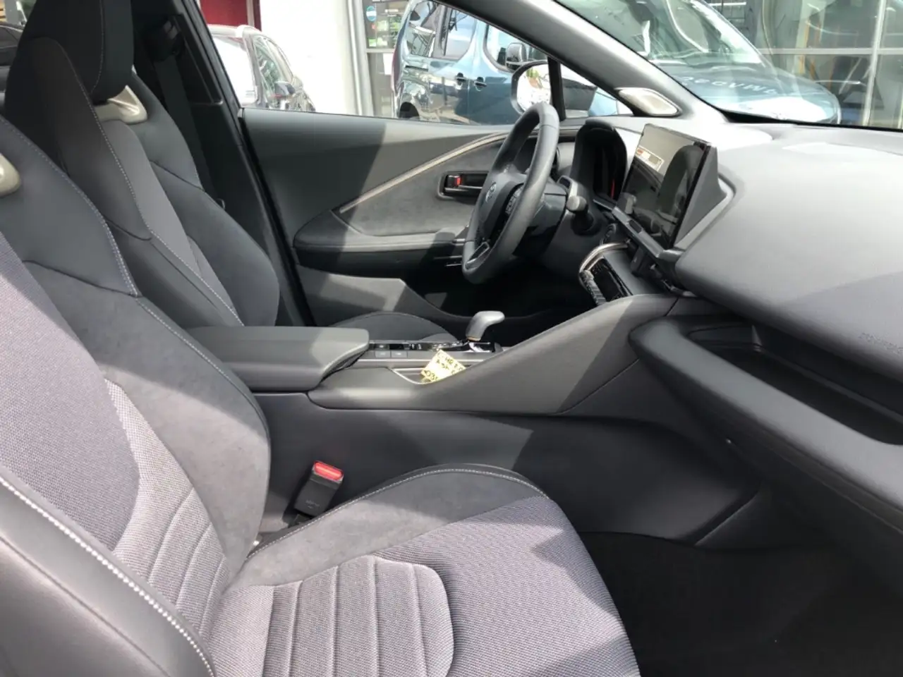 Toyota C-HR 2,0L Lounge Advanced-Safety-Paket Panoramadach 4x2, миниатюра 22