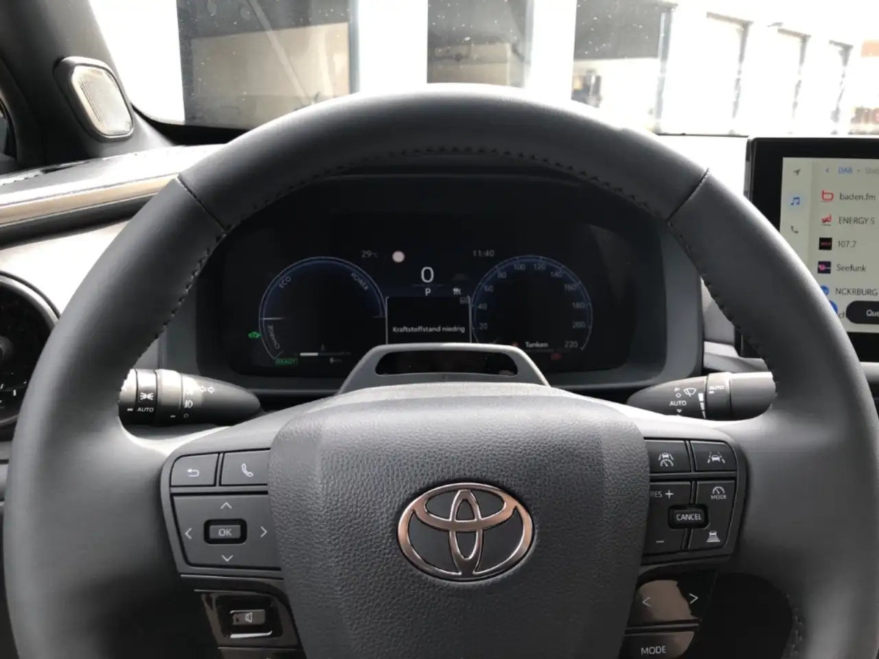 Toyota C-HR 2,0L Lounge Advanced-Safety-Paket Panoramadach 4x2, миниатюра 16