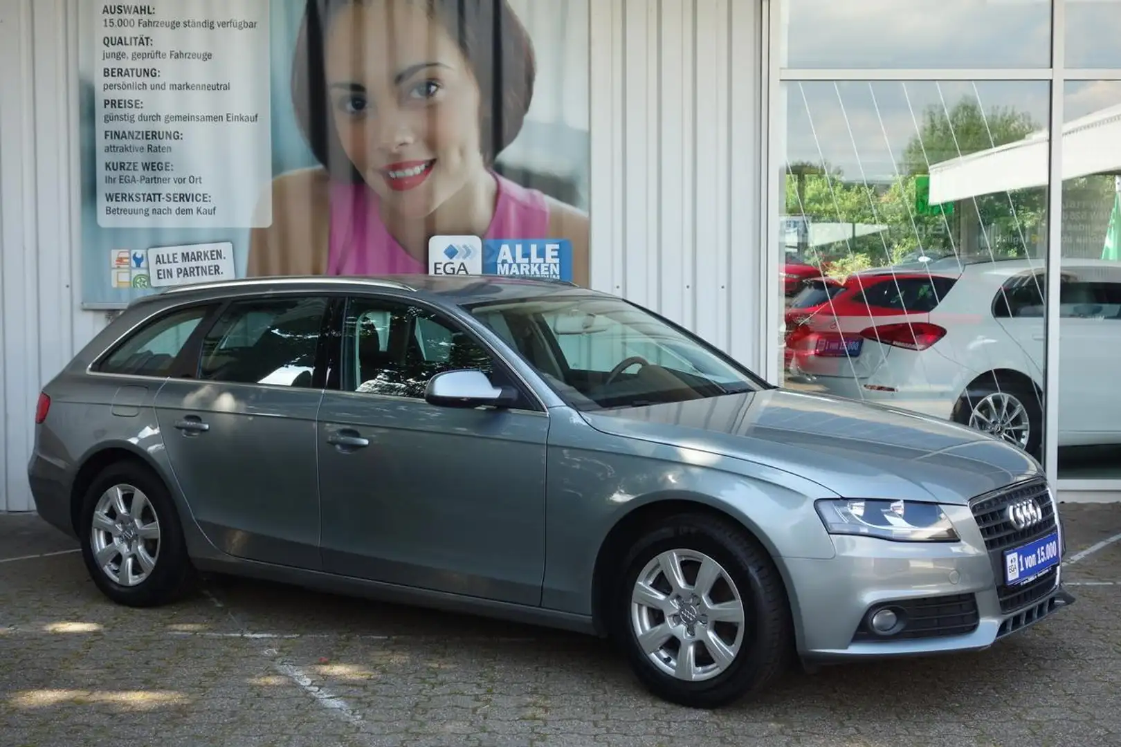 Audi A4 AVANT, 61 TKM !!*AUTOMATIK*SHZ*KLIMAAUT*TEMPOMAT*P Grau - 1