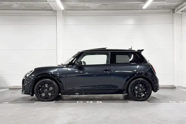 Mini Hatch view 2