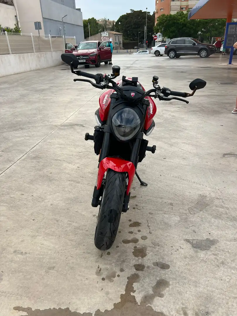 Ducati Monster 937 - 2