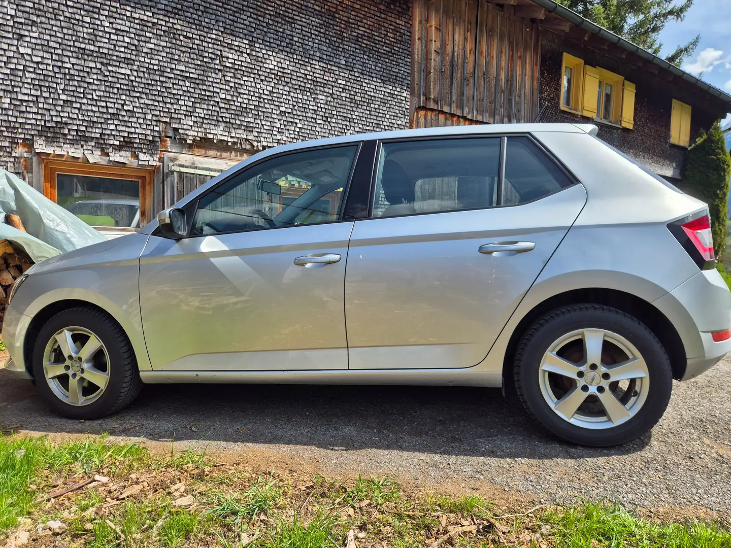 Skoda Fabia Fabia Combi 1,0 20 20 Silber - 1