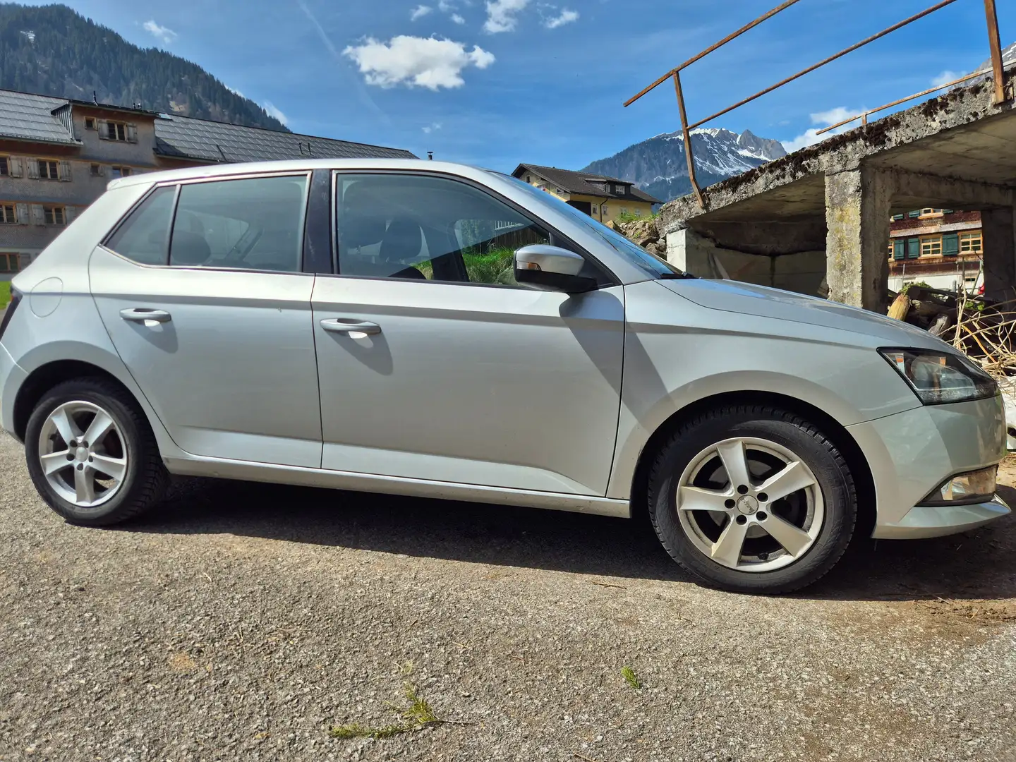 Skoda Fabia Fabia Combi 1,0 20 20 Silber - 2