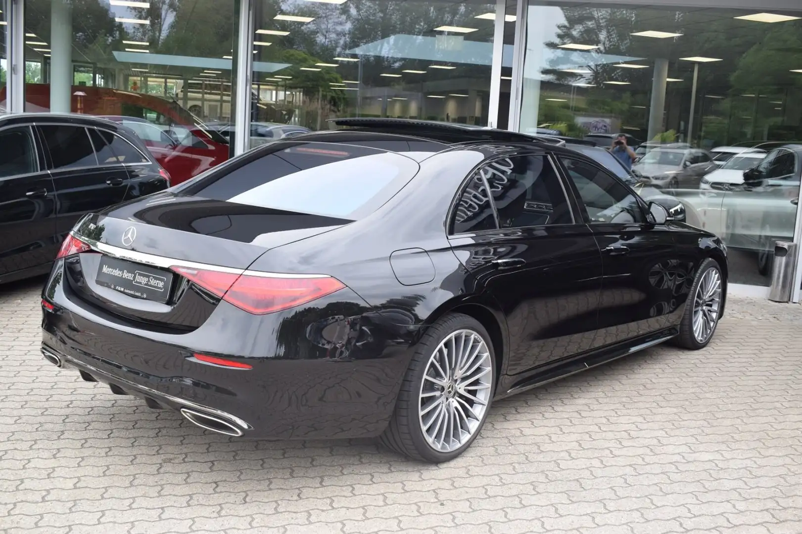 Mercedes-Benz S 580 S 580 4M lang AMG/Pano/Standhz/HuD/KeyGo/Burmest Schwarz - 2