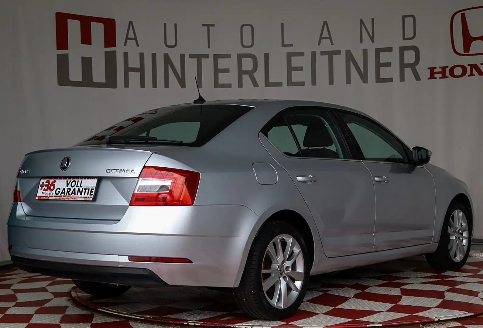 Skoda Octavia 1,8 TSI Style NAVI ACC WINTERPAKET Argent - 2