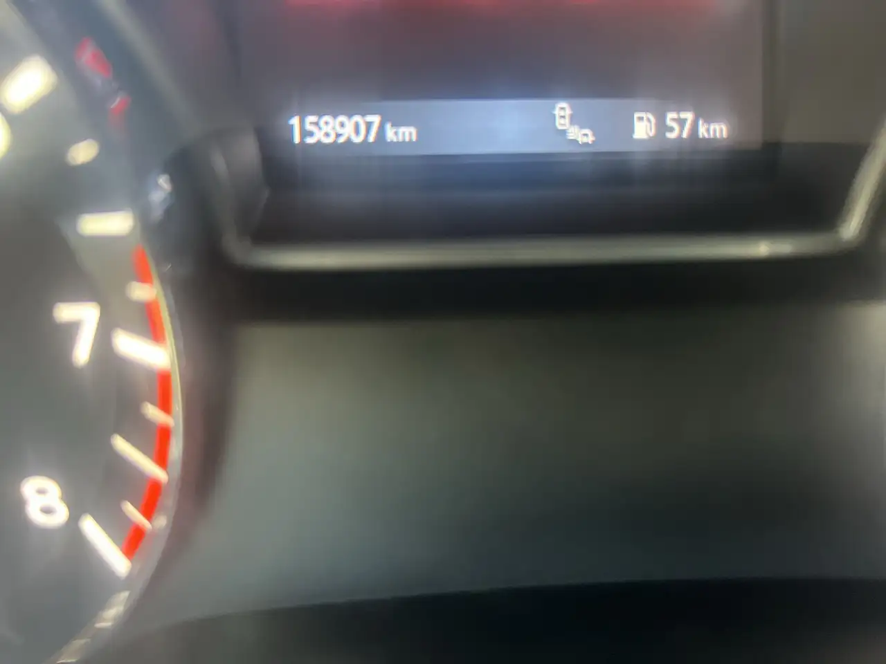 Nissan Pathfinder снимка Nissan Pathfinder
